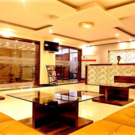 Hotel Trance Ganga Tapovan Екстер'єр фото