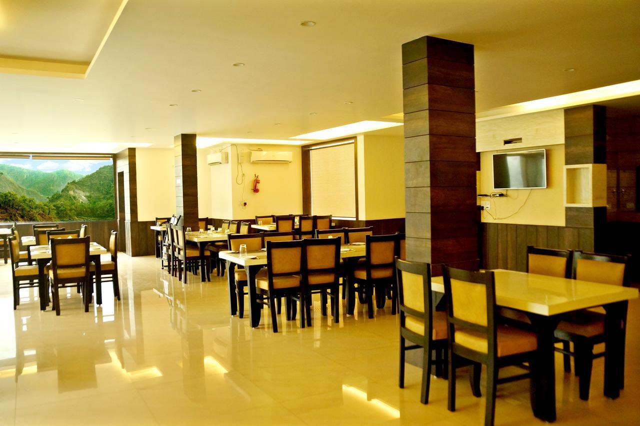 Hotel Trance Ganga Tapovan Екстер'єр фото
